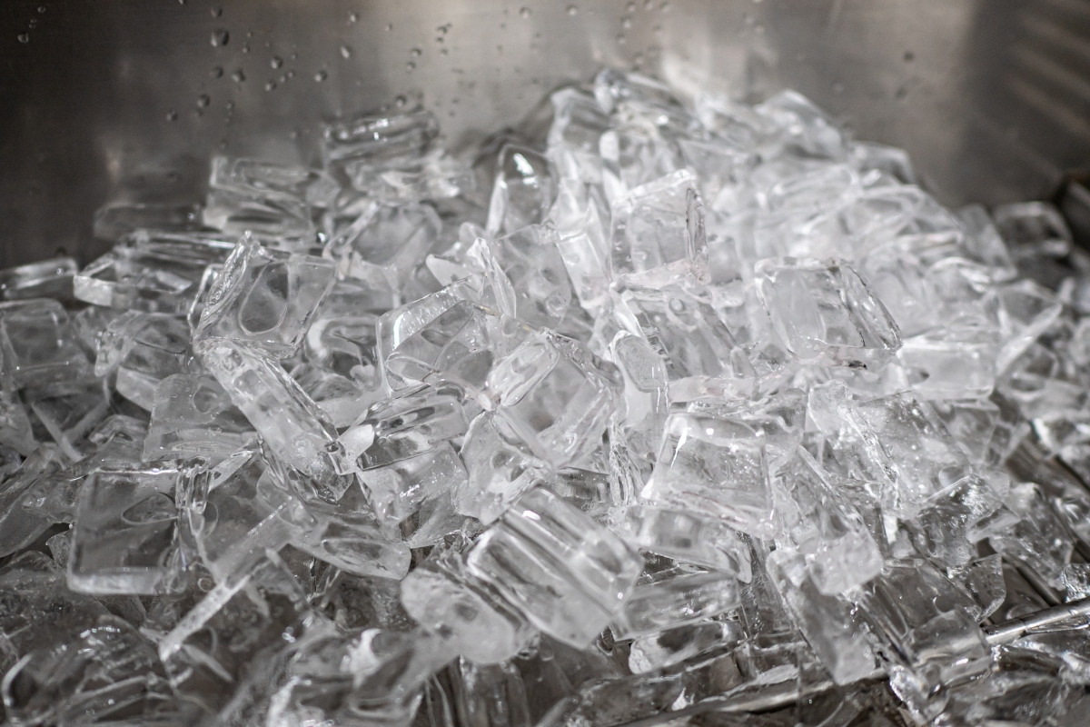 Các Loại Máy Làm Nước Đá Gia Đình Phổ Biến