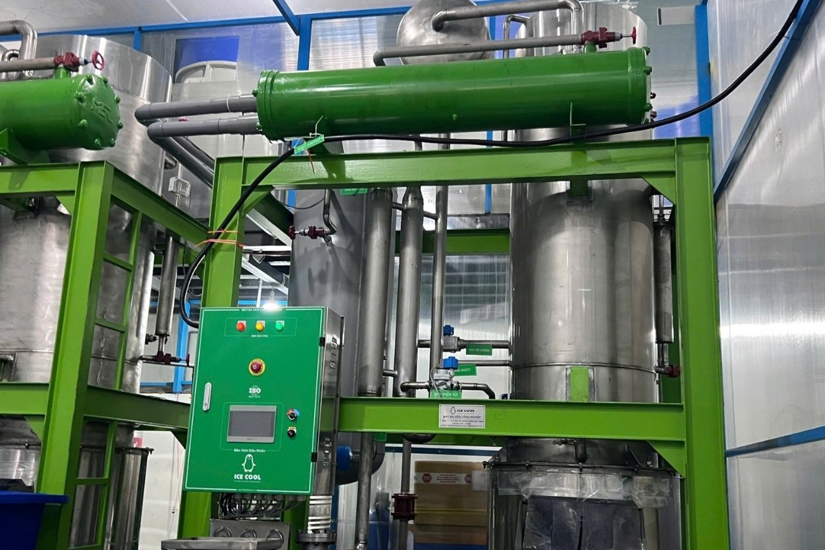 Read more about the article Kinh nghiệm mua máy làm đá cũ thanh lý không bị lừa cho người mới