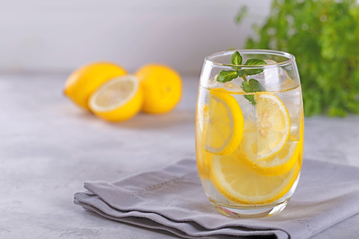 Lợi Ích Khi Uống Nước Chanh Buổi Sáng