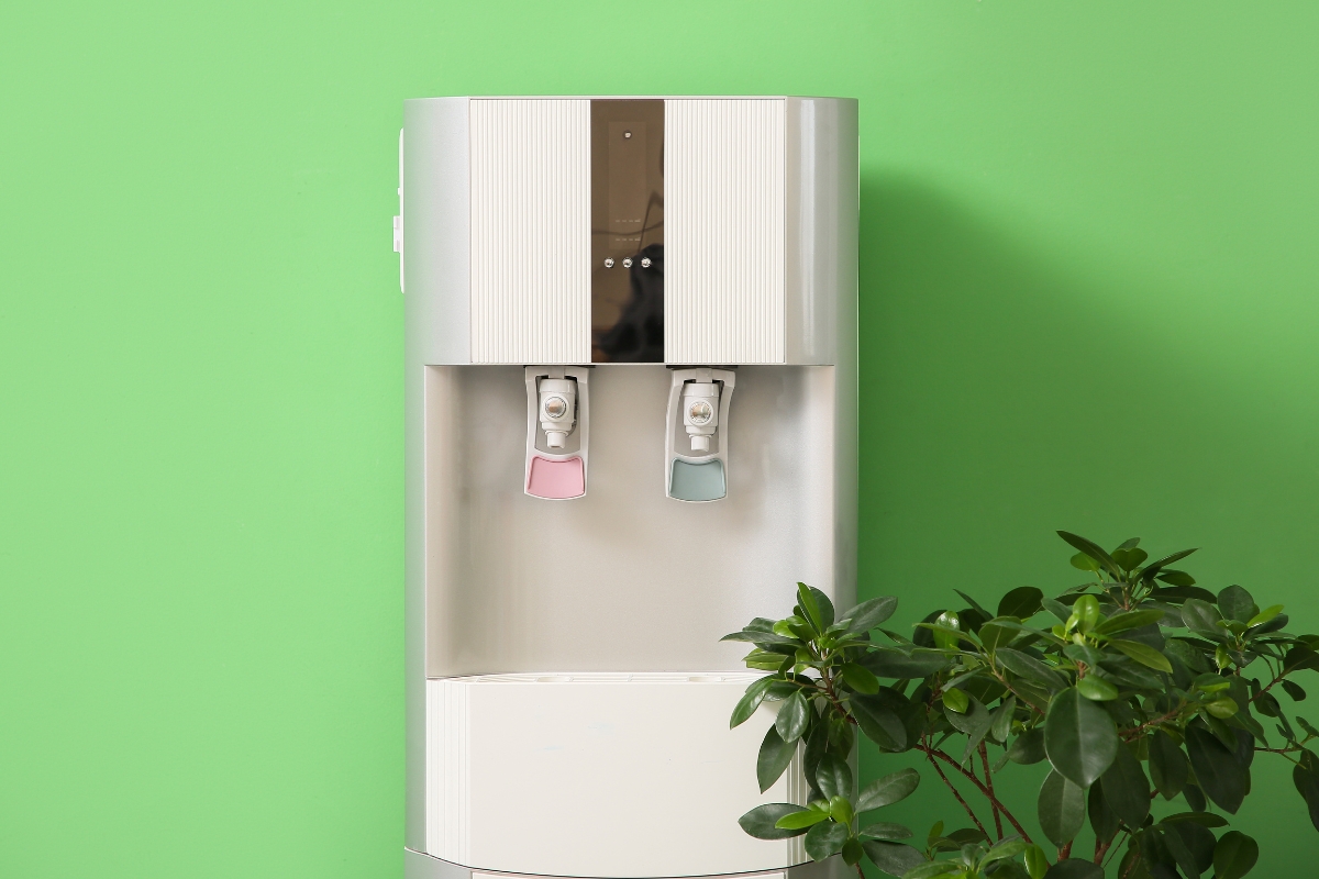 Máy Nước Uống Nóng Lạnh Loại Nào Tốt Hướng Dẫn Chọn Mua Chi Tiết