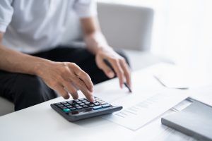 Read more about the article Những loại thuế xưởng nước đá phải nộp hàng tháng?