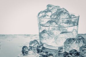 Read more about the article Nước đá “già” và nước đá “non”: Cách phân biệt nhanh, dễ áp dụng