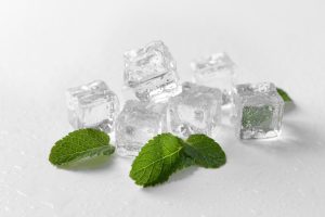 Read more about the article Nước Đá Sạch Có Thời Hạn Sử Dụng Bao Lâu? Hướng Dẫn Bảo Quản Đúng Chuẩn