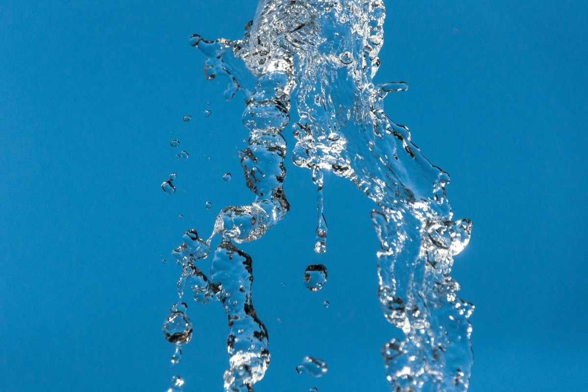 Read more about the article Nước Là Gì? Thành Phần, Tính Chất Và Vai Trò Của Nước Trong Cuộc Sống