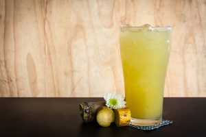 Read more about the article Nước Mía Siêu Sạch: Lợi Ích Sức Khỏe & Những Lưu Ý Khi Uống