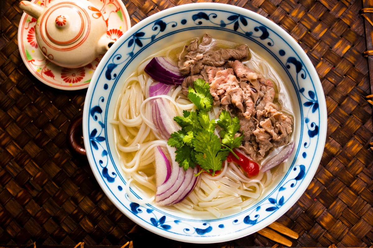 Read more about the article Phở Việt Nam – Món Truyền Thống Nổi Tiếng Và Tinh Hoa Ẩm Thực Việt