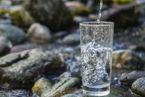 Read more about the article Uống Nước Có Giảm Cân Không? Sự Thật Và Cách Uống Nước Giảm Cân Hiệu Quả