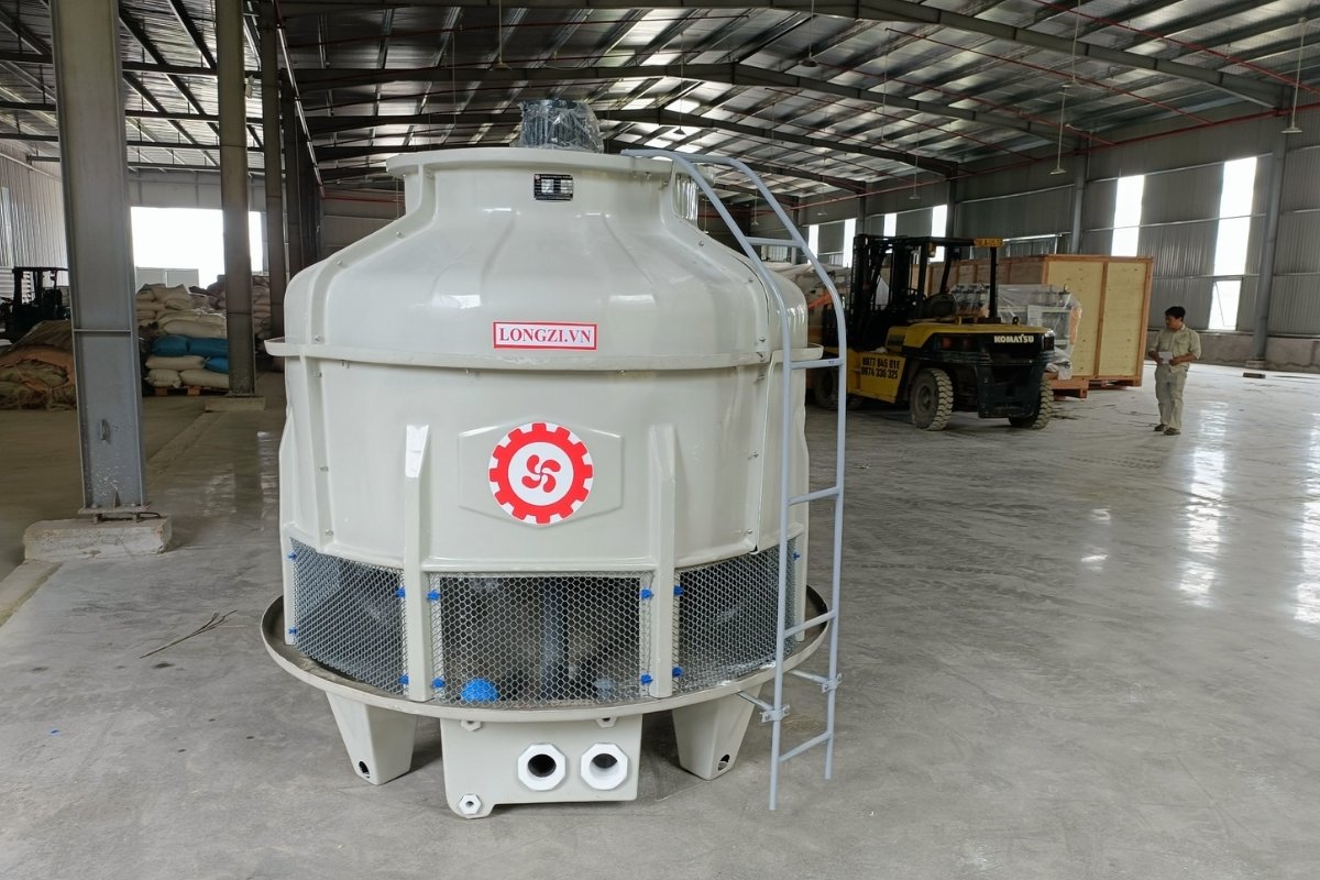 Báo giá tháp giải nhiệt cho hệ thống máy đá lớn
