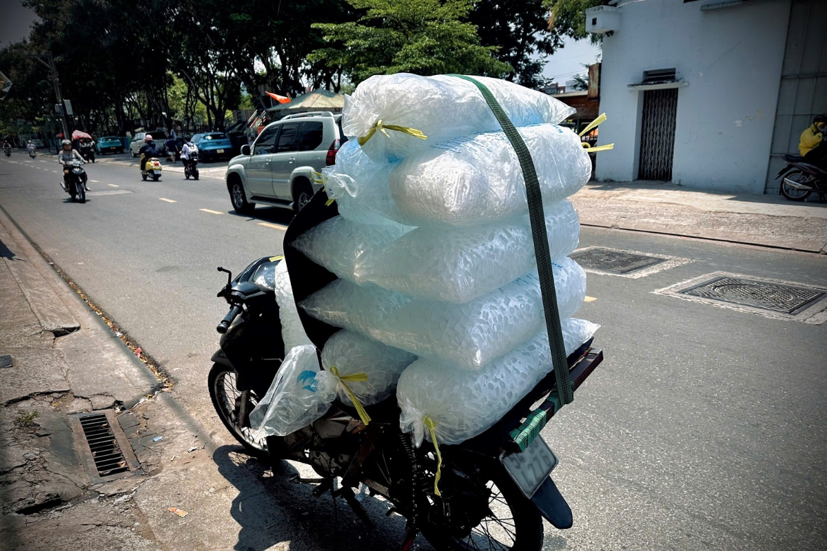 Đá giao hàng số lượng lớn có cần kiểm tra thêm không