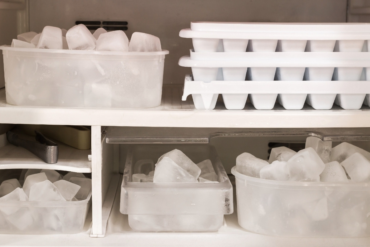 Read more about the article Nên mua đá ở cửa hàng hay siêu thị? So sánh chi tiết và lời khuyên