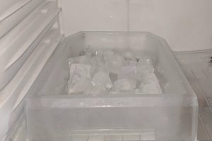 Read more about the article Nước đá miền Bắc và miền Nam khác nhau không? So sánh chi tiết