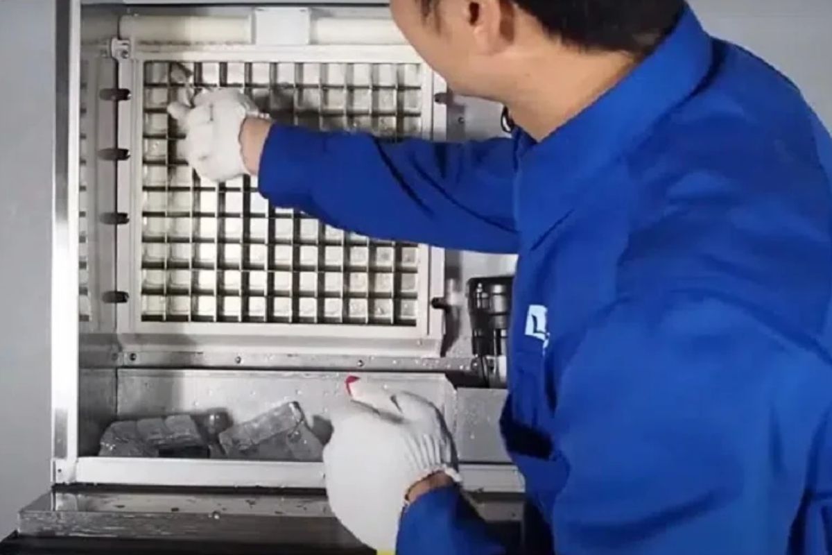 Quy trình khắc phục máy làm đá viên bị kẹt đá