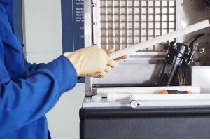 Read more about the article Tại sao máy làm đá lại bị nóng? Nguyên nhân nước cấp nóng đột ngột & cách xử lý